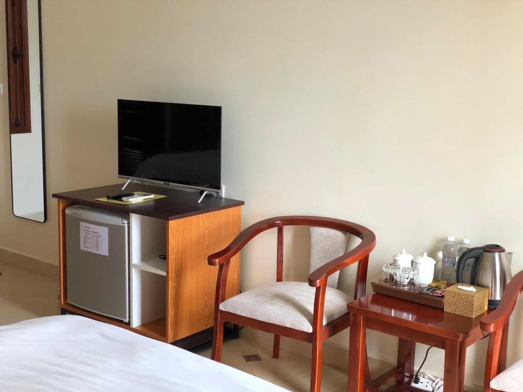 Maya Homestay Hue Bagian luar foto